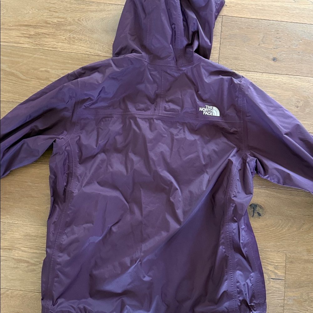The North Face Plum Rain Jacket - M - Picture 4 of 4